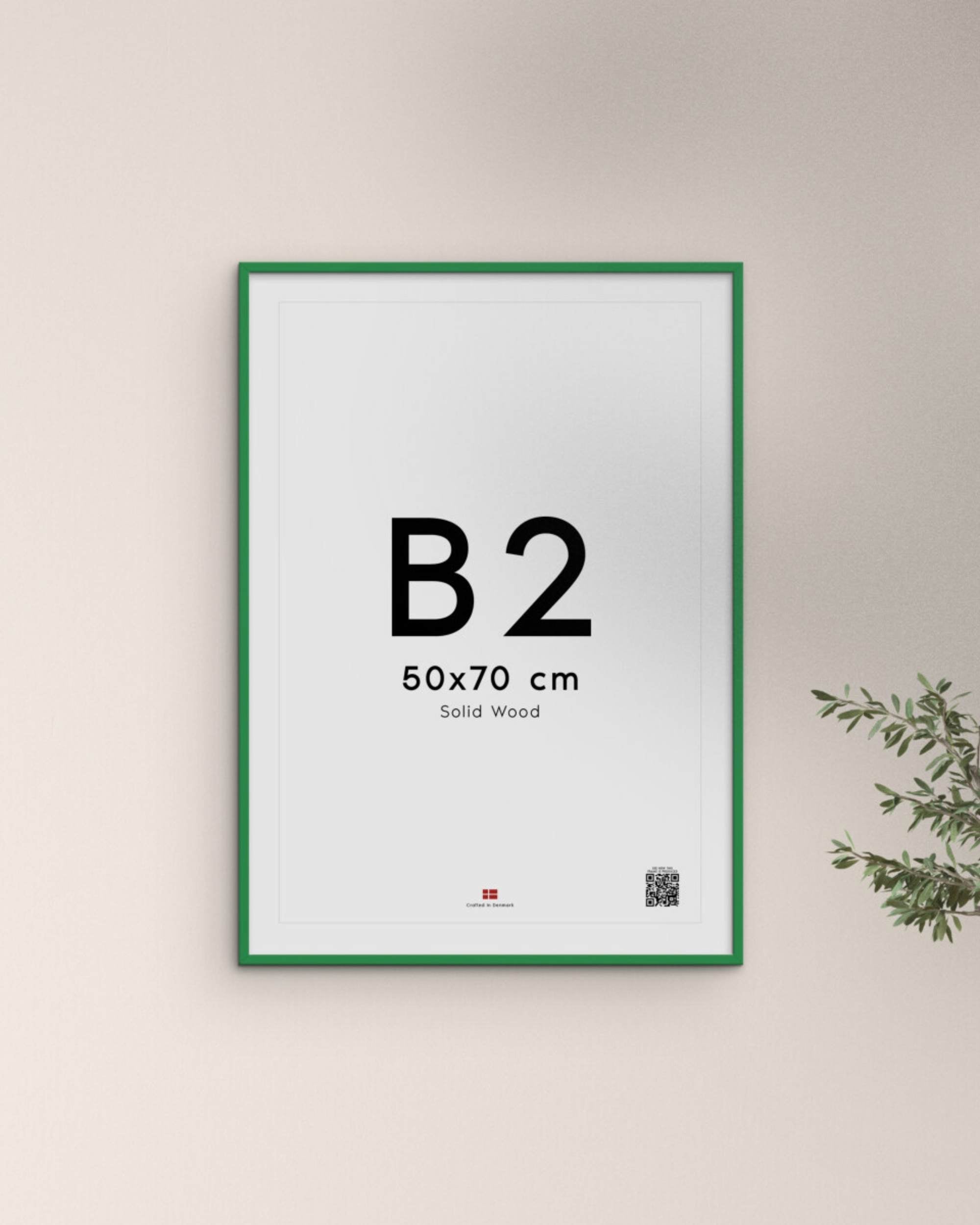 GrĂžnn bilderamme i heltre og glass fra Poster & Frame