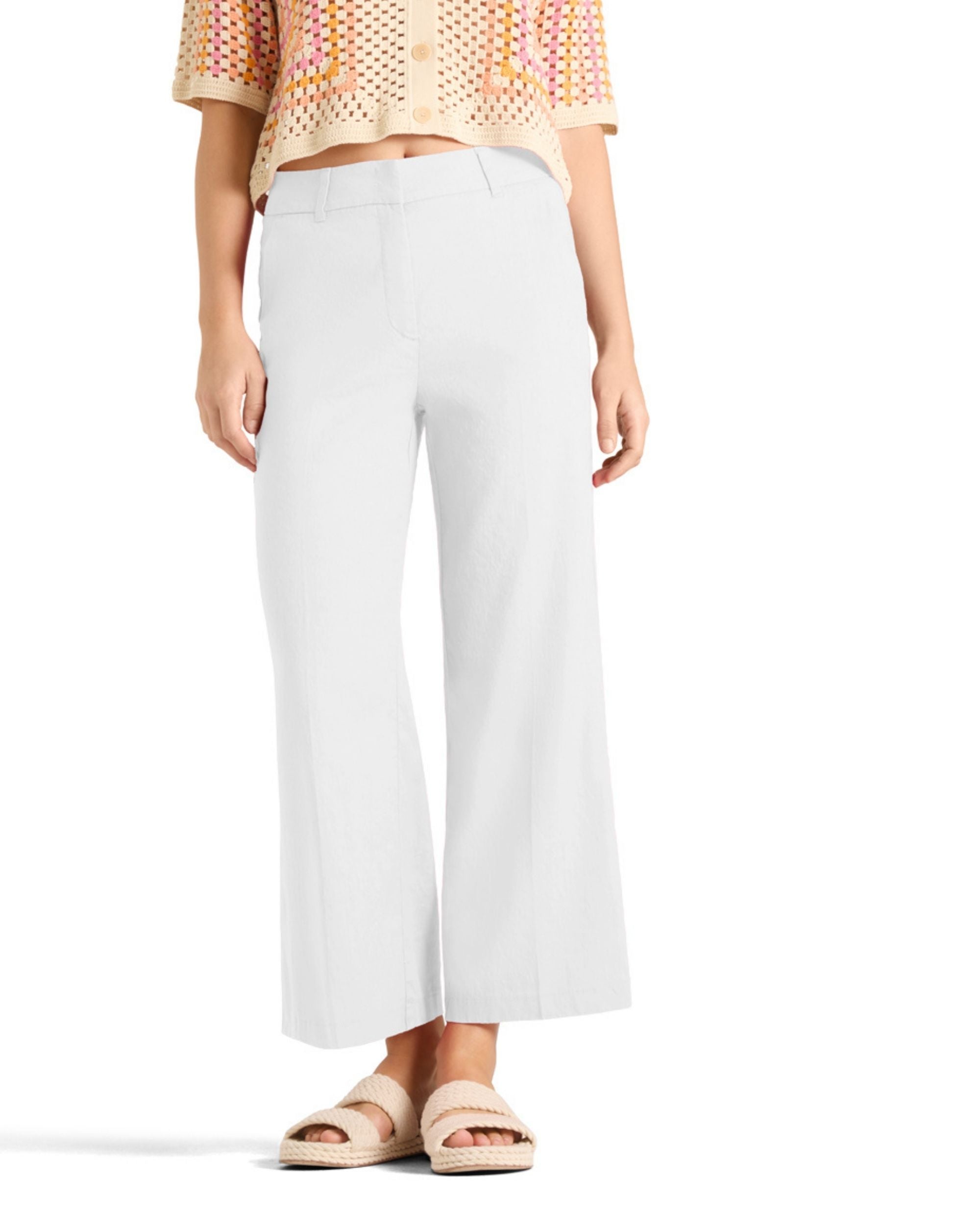 Cambio California Summer Linen bukse i hvit linblanding med lett vide, avkortede ben