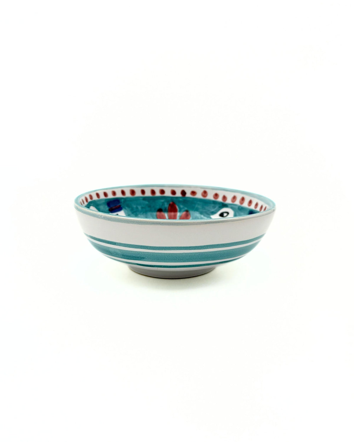 Dipinto Ceramics Amalfi liten bolle, skrått ovenfra. Turkis kant, hvite striper og fargerikt blomstermønster inni