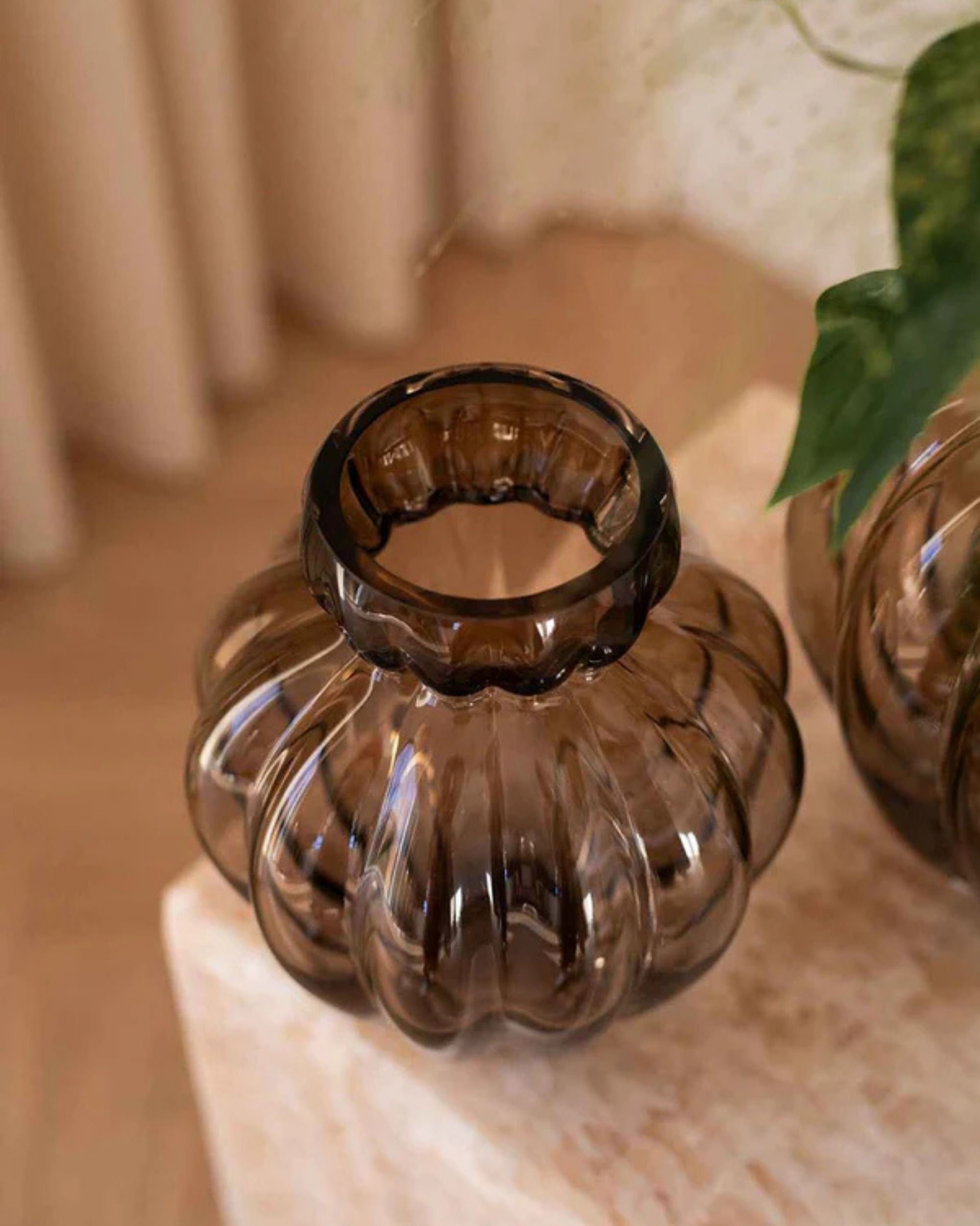 Brun Audry Vase Liten fra Specktrum