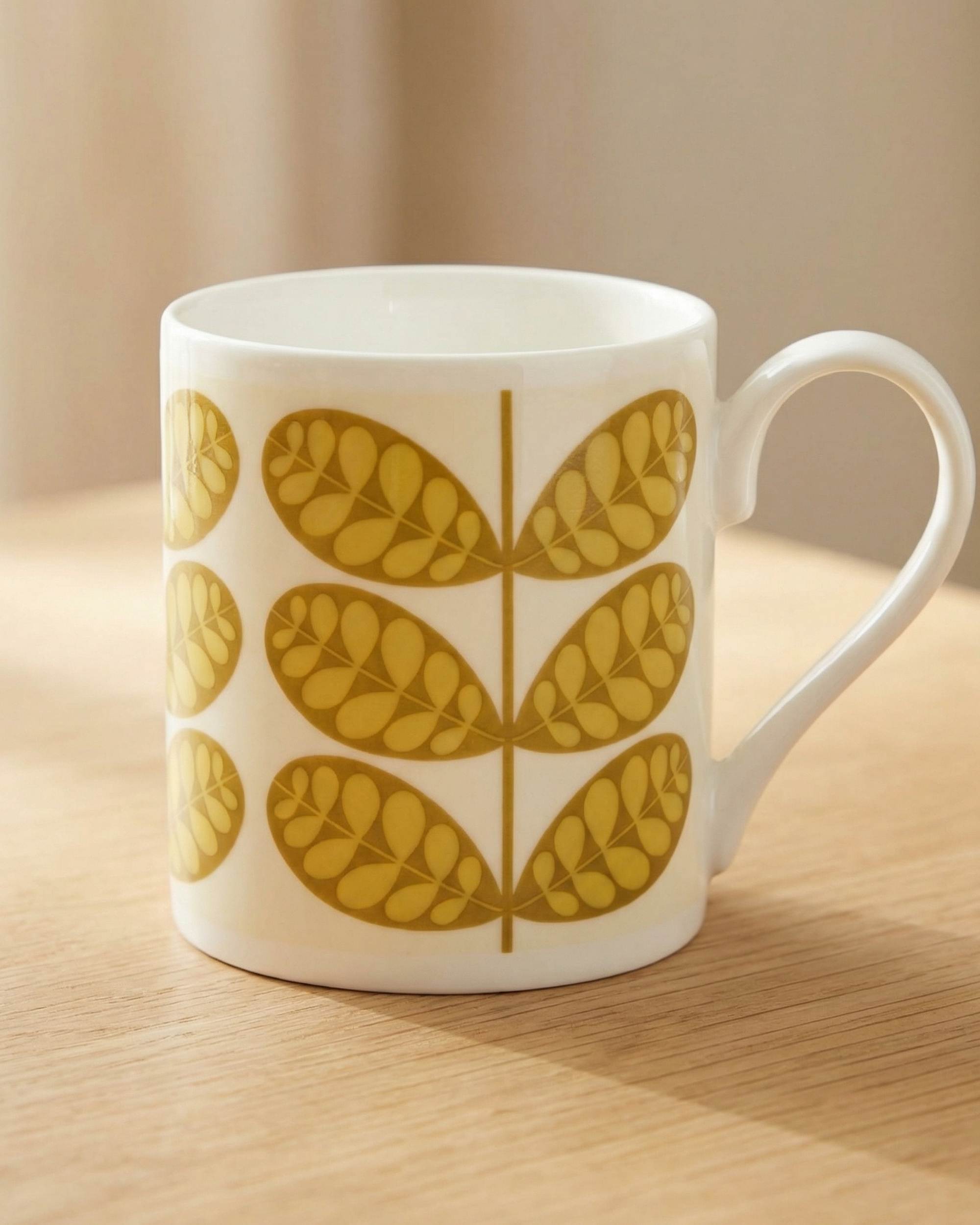 Botanica Stems Ochre kopp fra Orla Kiely