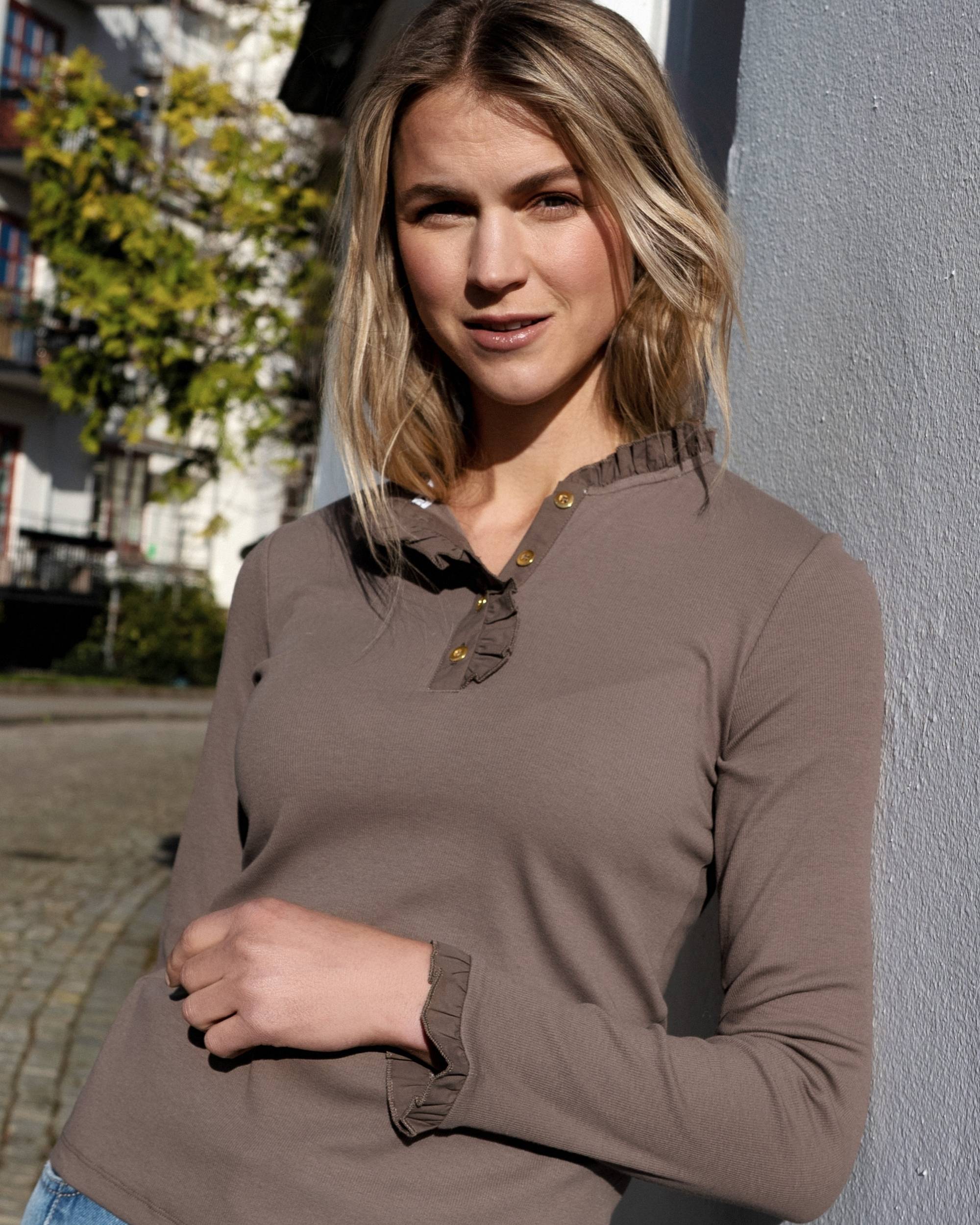 Flory T-Shirt fra Close to My Heart