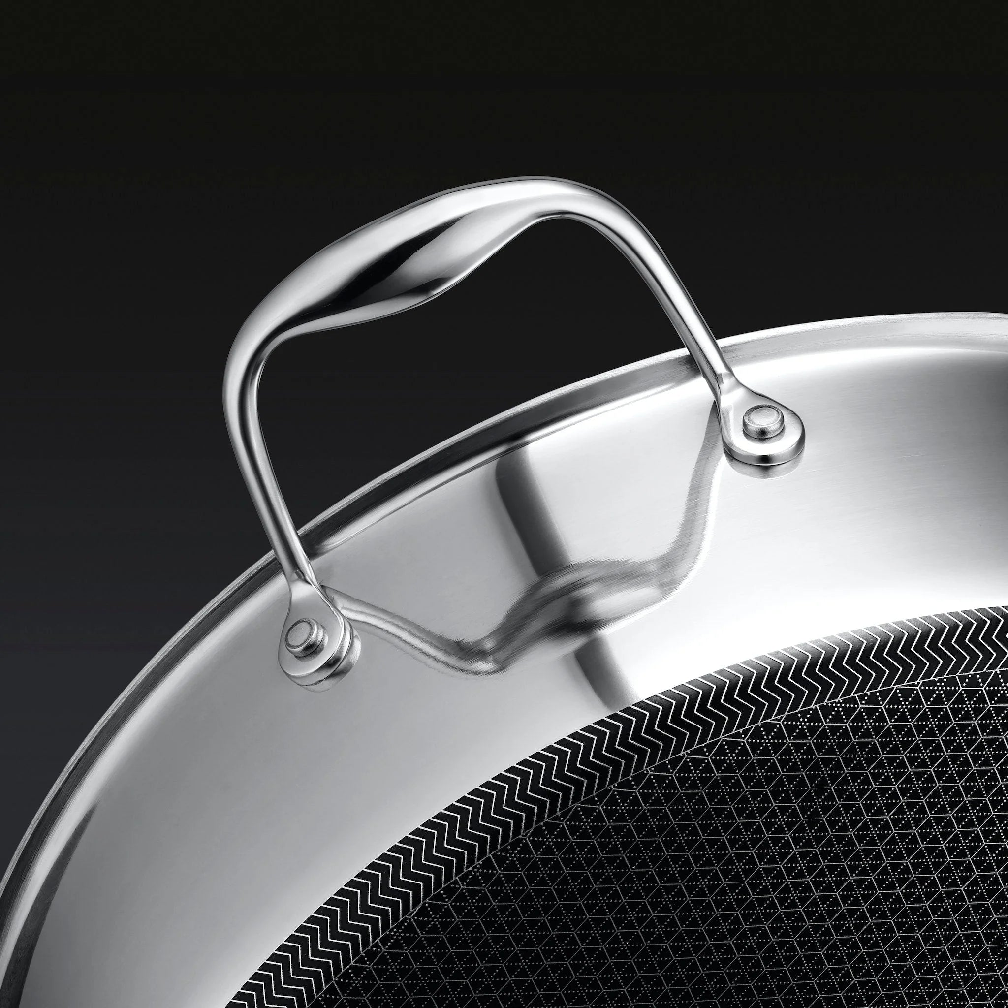 Dyp stekepanne med lokk fra Hexclad (30cm)