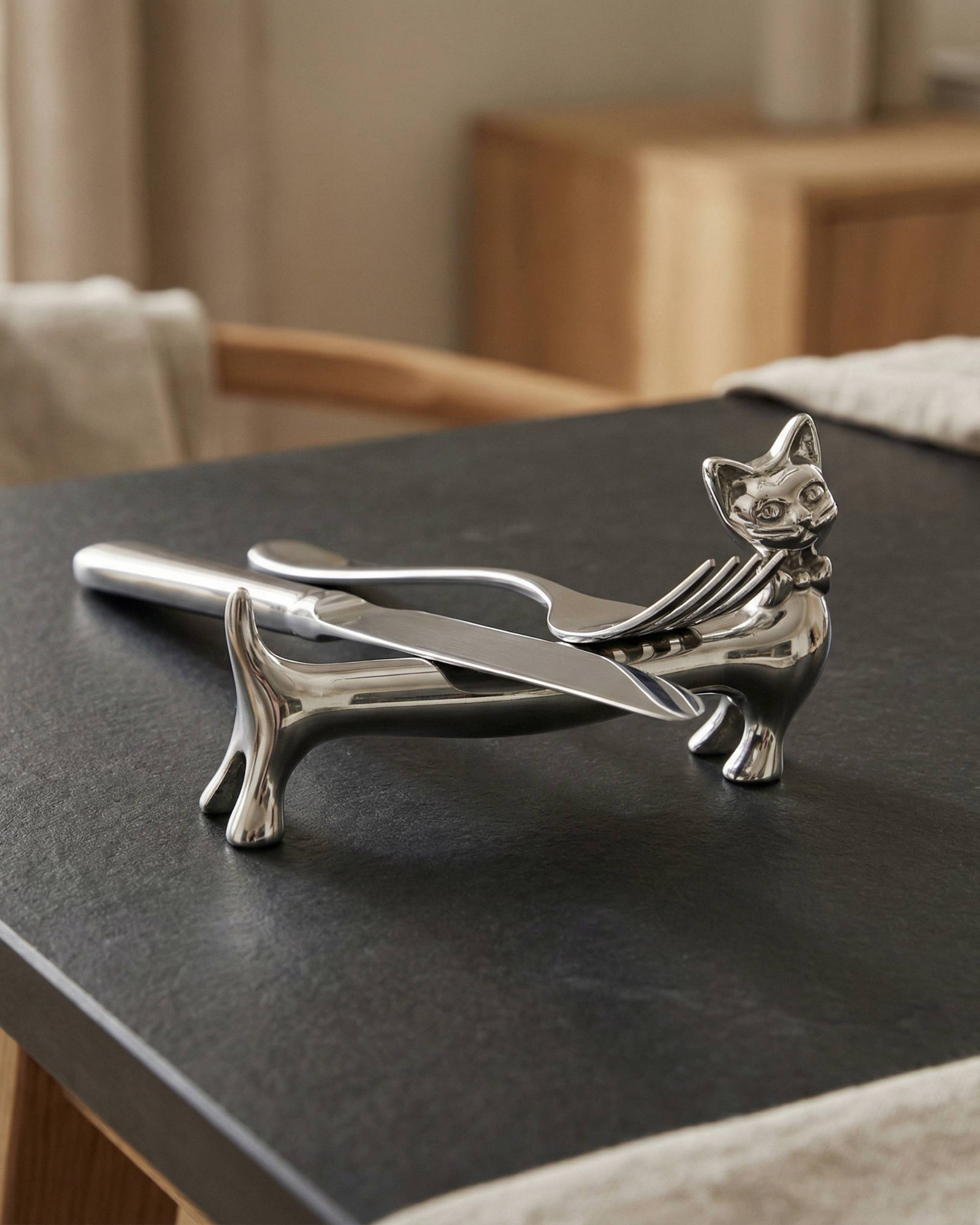 KATT Sett a 4 bestikkhvilere i rustfritt stål