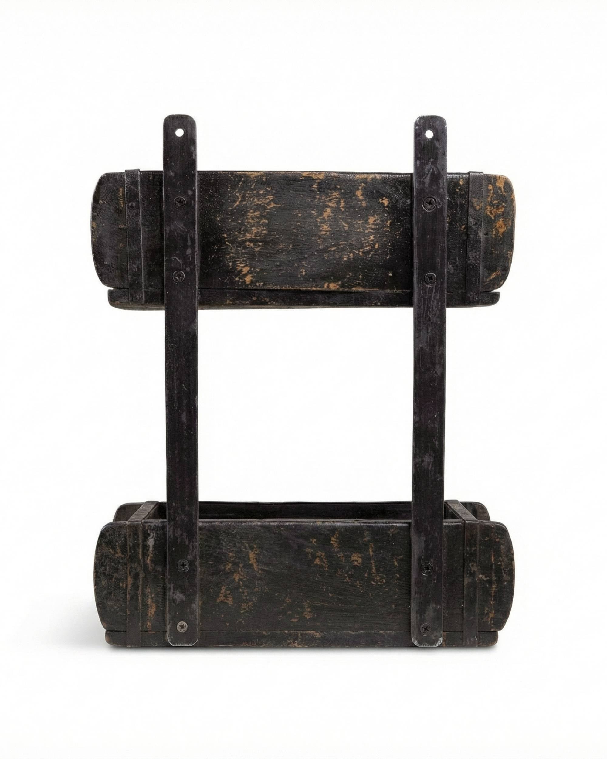 Svart trehylle med to bokser fra Sjælsø Nordic