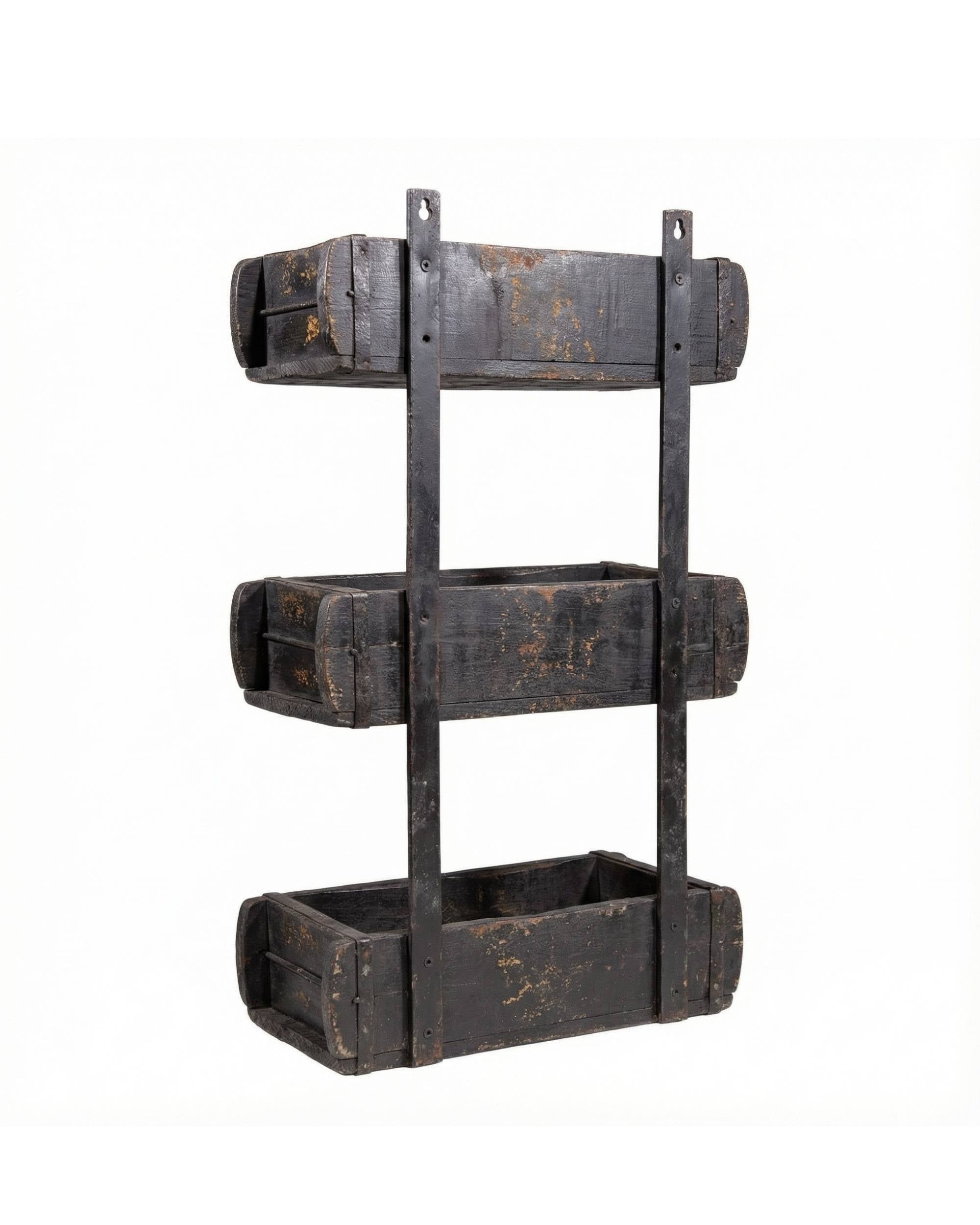 Svart trehylle med tre bokser fra Sjælsø Nordic