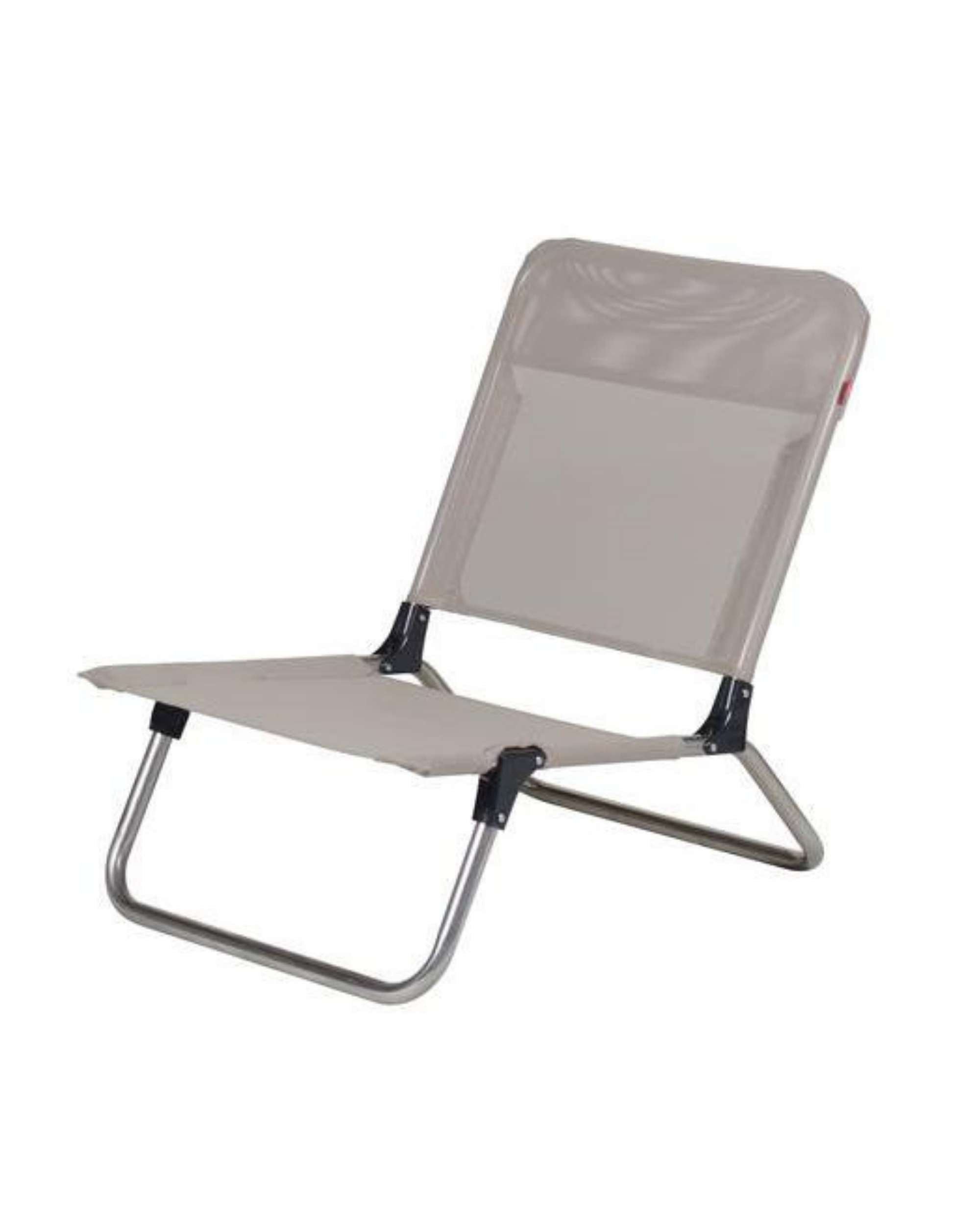 Fiam Quick strandstol i grå tekstil og polert aluminium, detalj av lett rammeverk