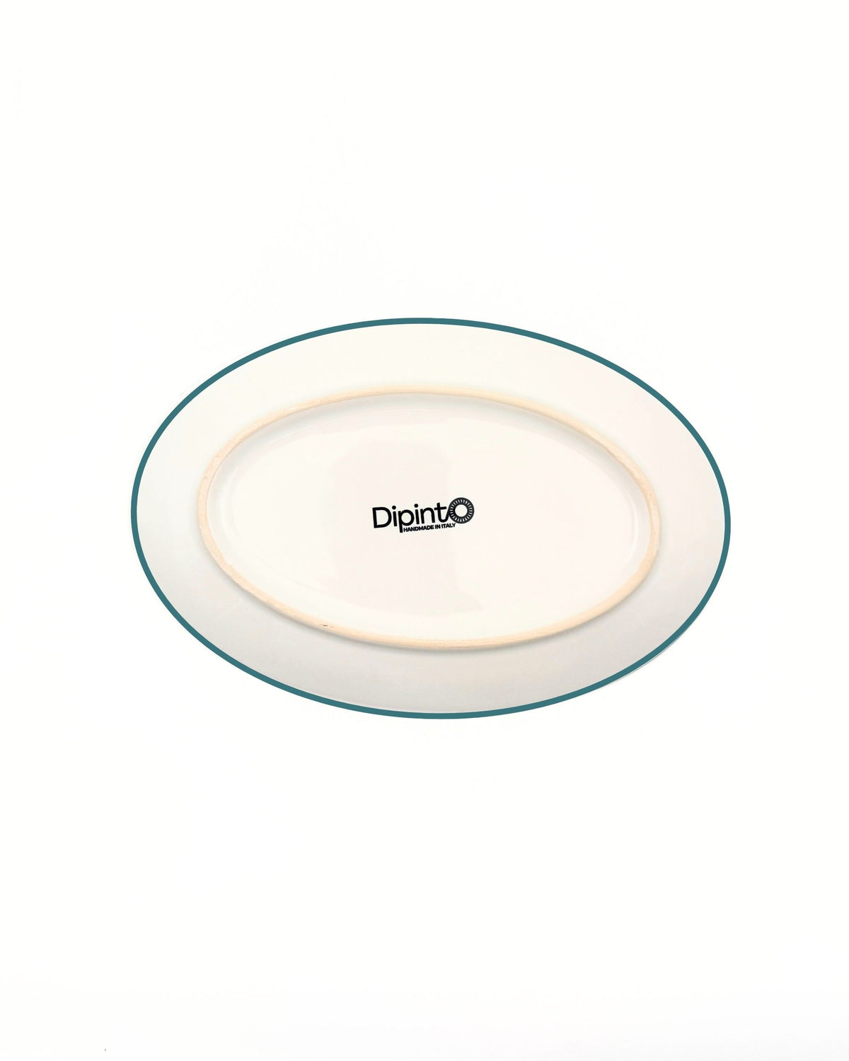 Baksiden av Dipinto Ceramics Linea Ovalt fat, hvit keramikk med mørk blå kant, "Dipinto Handmade in Italy" logo