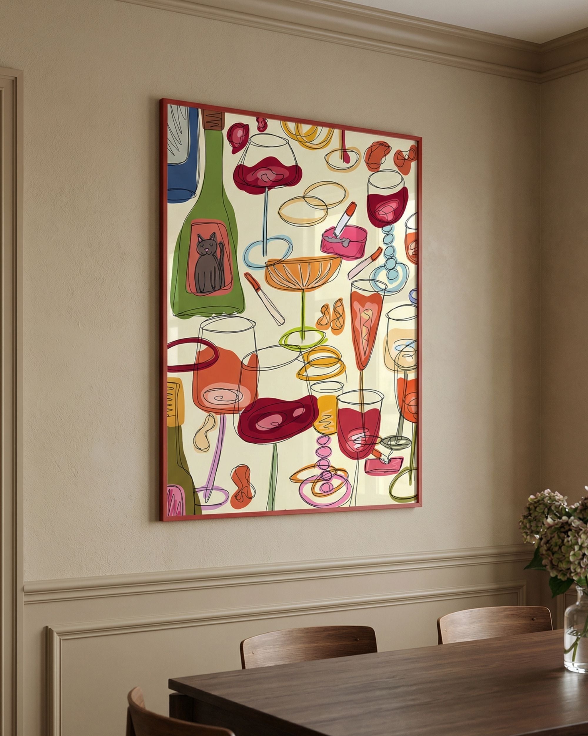 Printbydale Vin print, lekent kunstverk med varme farger, skisseaktig motiv av vin, glass og en katt i rød ramme